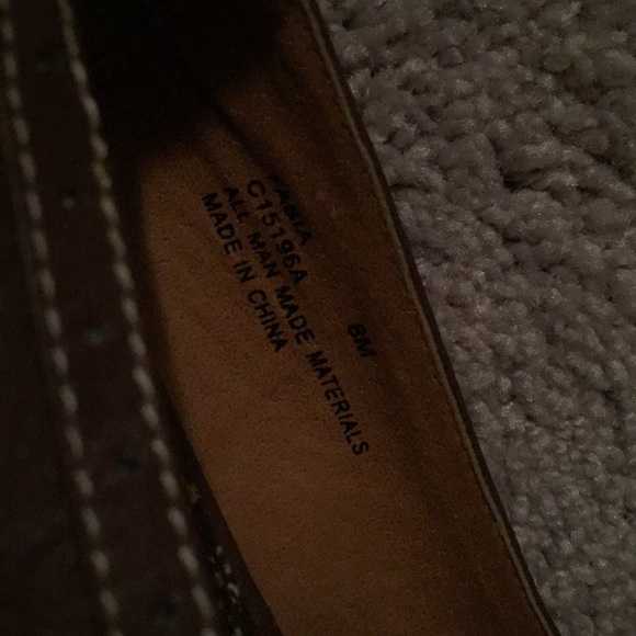 NEW SHOES - Picture 7 of 7